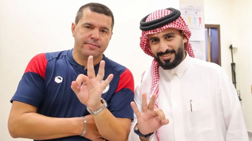 a inceput jidahul la club dupa demiterea lui cosmin contra noul patron a dat pe toata lumea afara 689872b2328e8