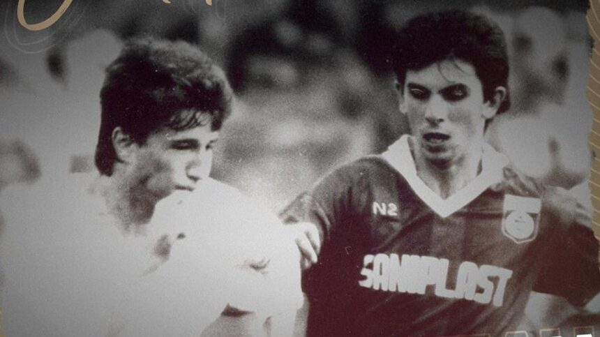 foto cum prezinta cs dinamo meciul cu steaua din liga 2 reactiile acide ale suporterilor si cat costa un bilet pe arcul de triumf 689b315524119