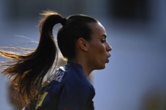 galerie foto teo meluta a explicat de ce a ales sa semneze cu besiktas sunt foarte nerabdatoare sa incep 689a41e2c1d38