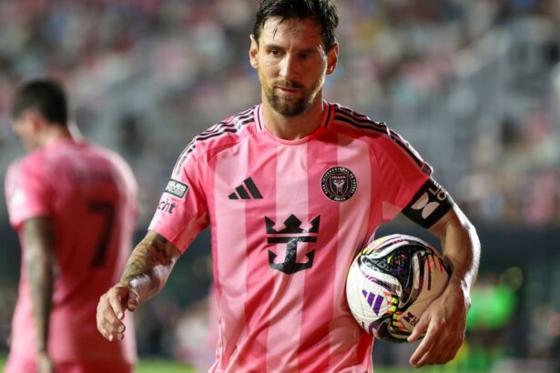 leo messi s a accidentat si a iesit dupa doar 11 minute primele informatii 688f1c27de4f0