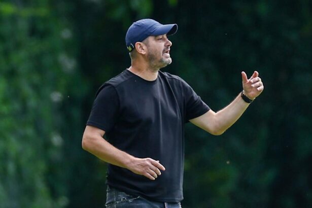 liviu ciobotariu cere transferuri la petrolul dupa remiza de la cluj keita e o mare pierdere vreau sa intaresc echipa 6897bb6db44cc