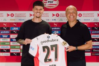 oficial a new man in town dennis man prezentat in sfarsit la noua echipa 689b076e7ffe7