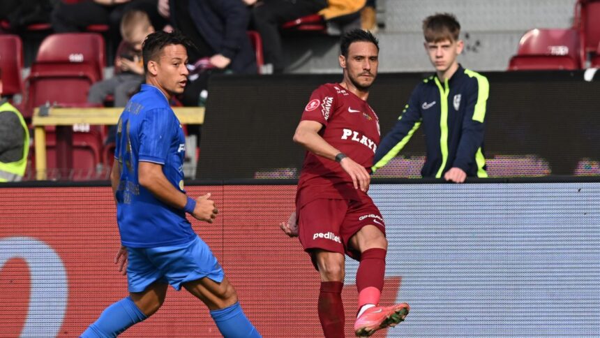 oficial din superliga romaniei in peru fotbalistul a fost prezentat la noua echipa 6898aa863bcd0