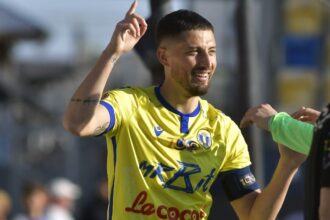 oficial gicu grozav a semnat poate va juca la noi pana la finalul carierei 68965c6577ed2