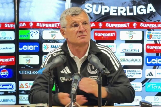 sabau a vorbit despre plecarea de la u cluj dupa eliminarea din conference sa vedem cat timp mai am eu 688bddadd5bf5