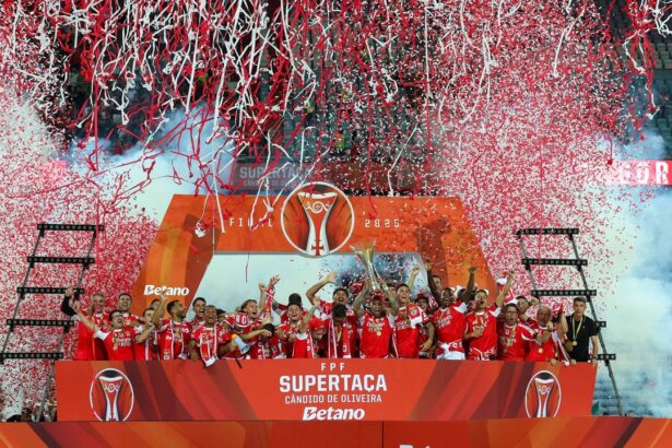 video benfica oficial cea mai buna echipa din portugalia a invins o pe sporting si a depasit o pe porto 688c6a8c0f61d