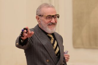 video gigi becali si a revenit dupa ce ameninta cu retragerea poate castig europa league si joc direct champions league la anul 68907bf962f18